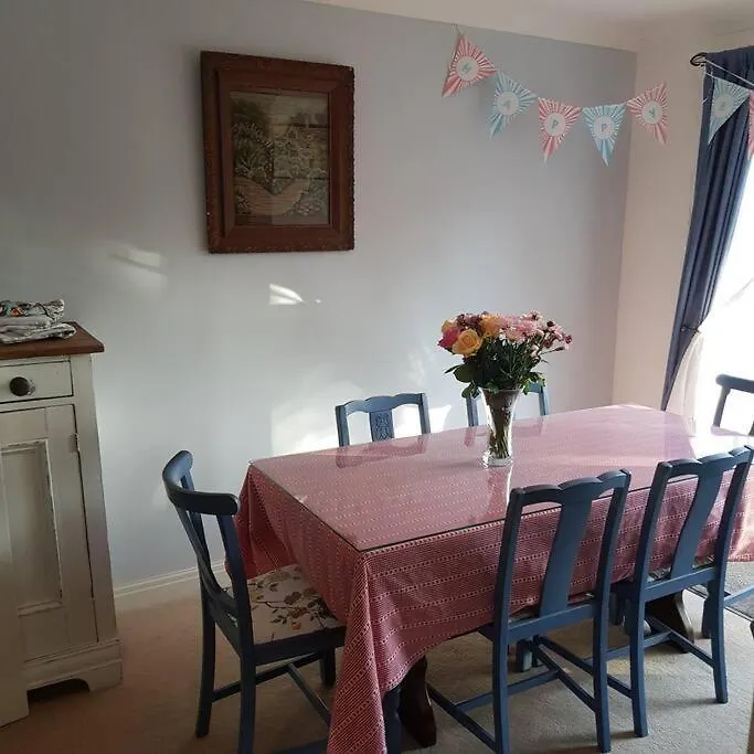 Entire House, Crambeck,Welburn, Near Castle Howard 0*, Welburn United Kingdom